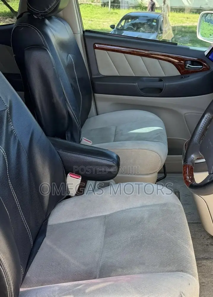 Toyota Alphard 2005 Pearl