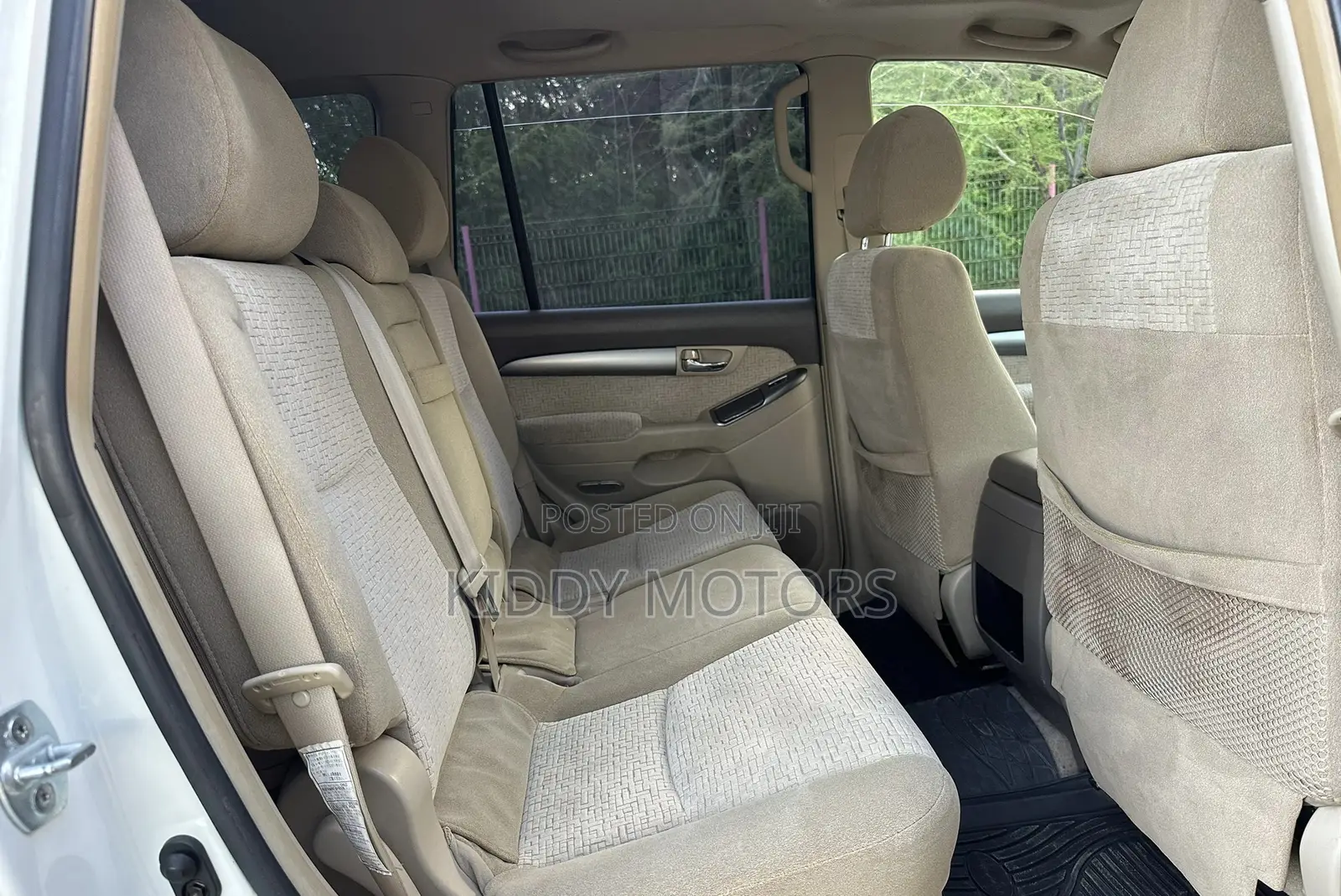 Toyota Land Cruiser Prado 2006 White