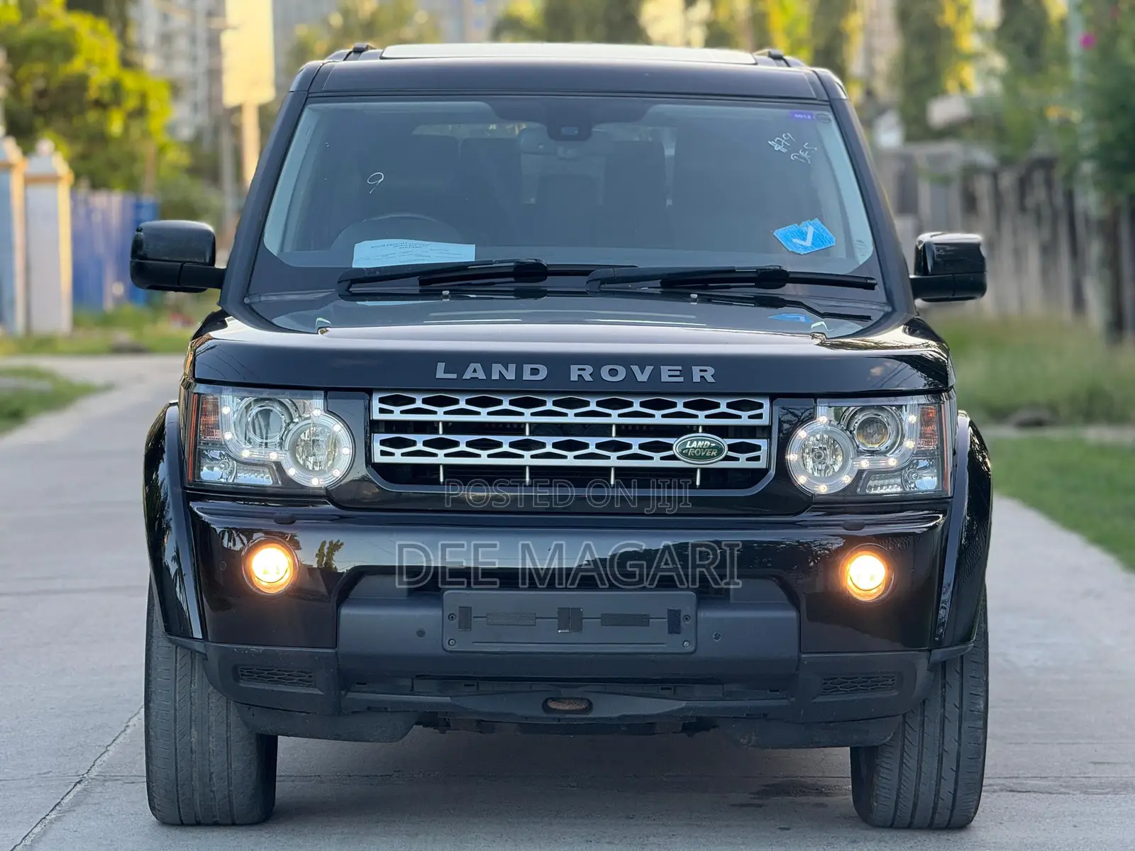 Land Rover Discovery 2010 Black