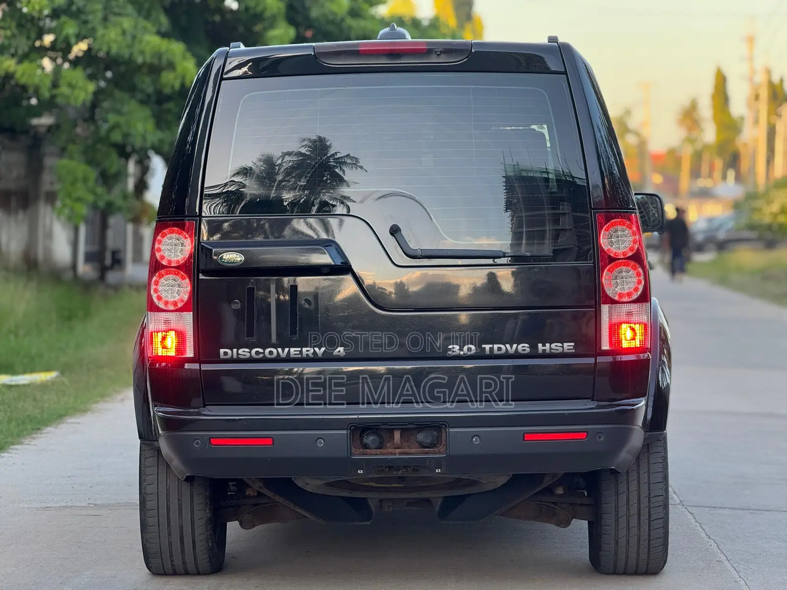 Land Rover Discovery 2010 Black