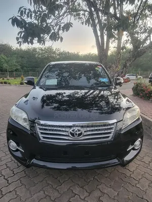 Toyota Vanguard 2011 Black