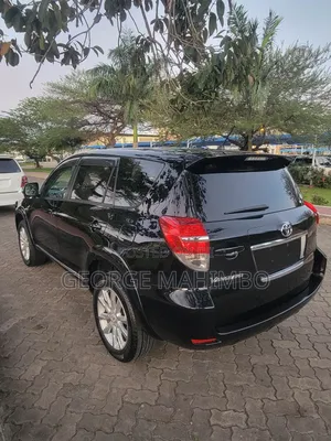 Toyota Vanguard 2011 Black