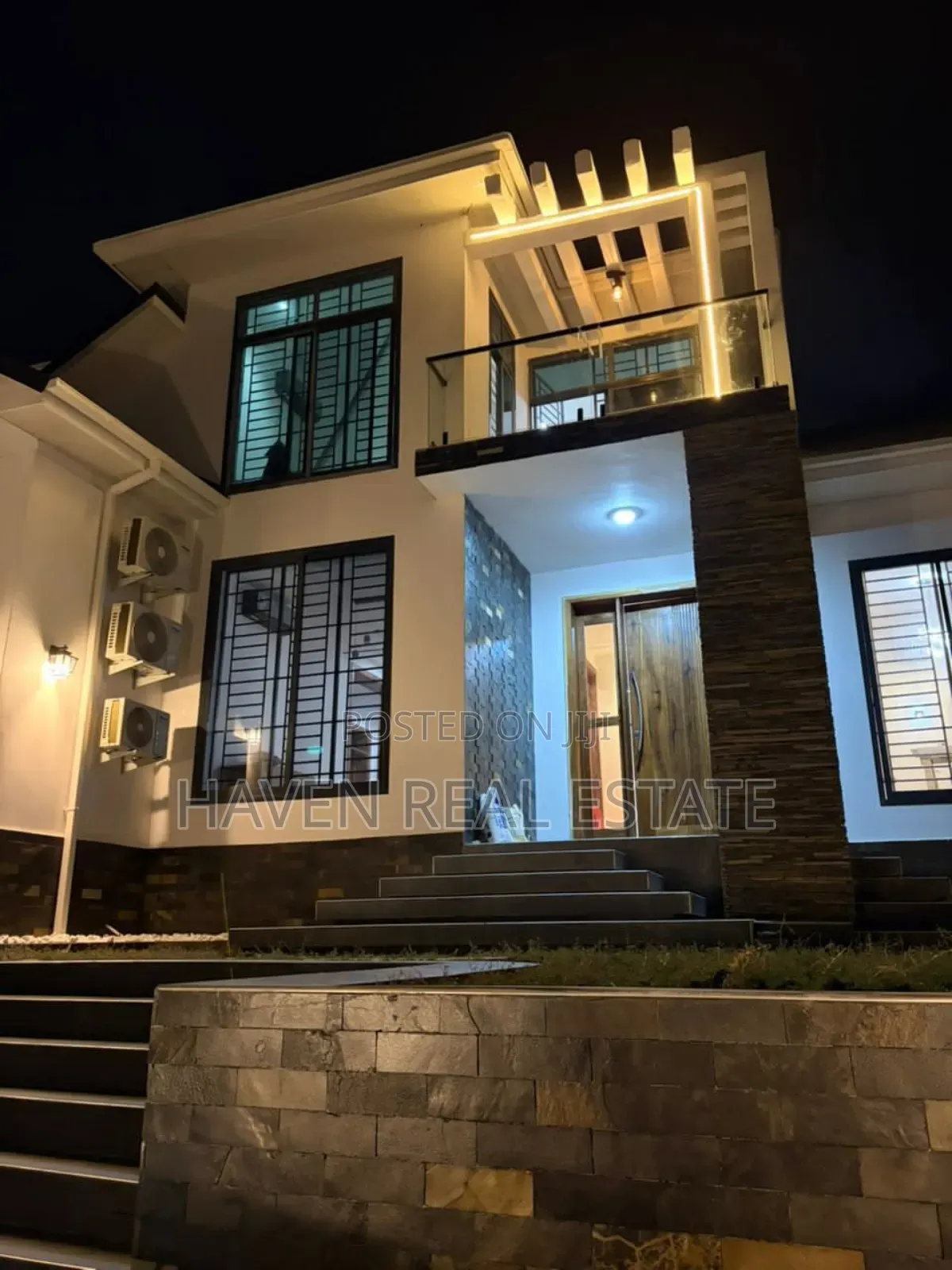 5bdrm House in Goba for sale