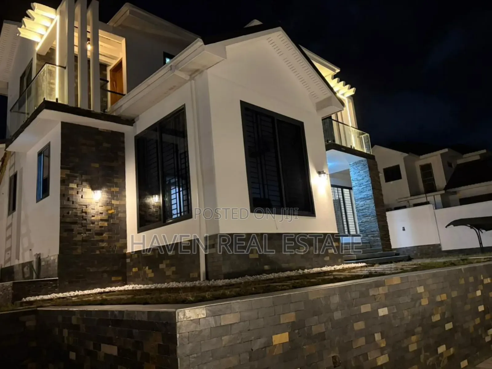 5bdrm House in Goba for sale