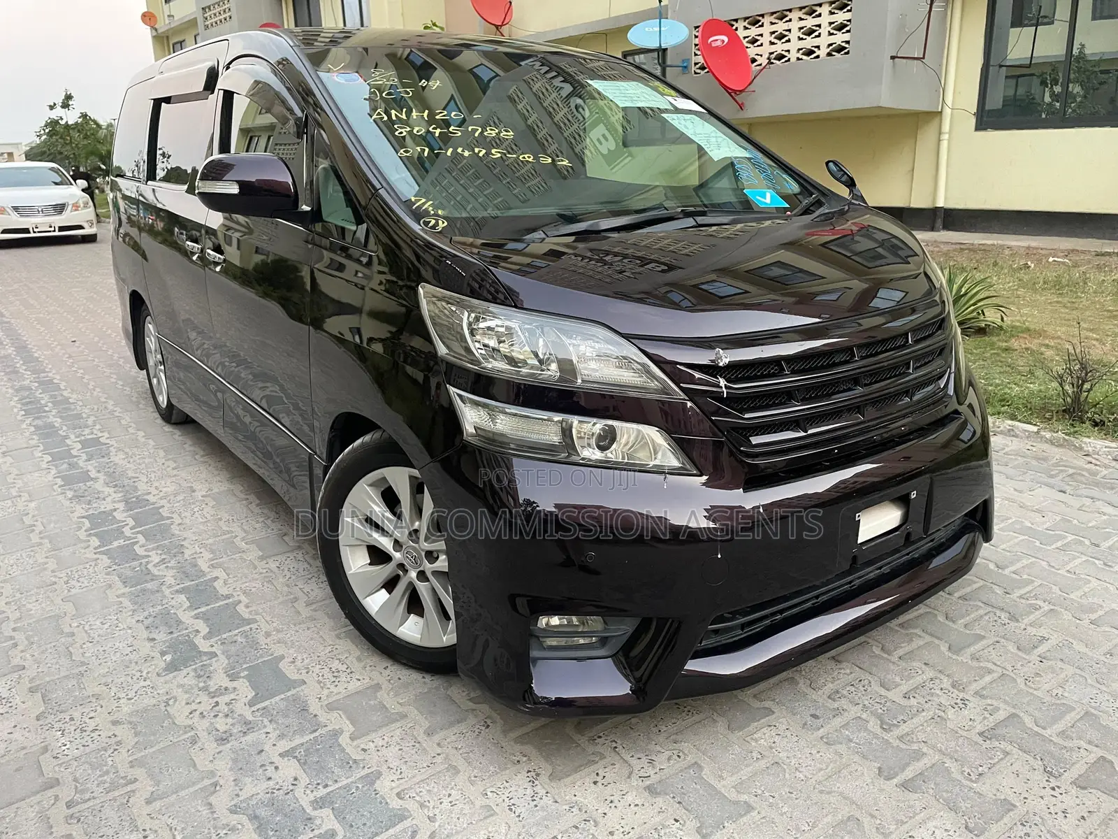 Toyota Vellfire 2009 Maroon