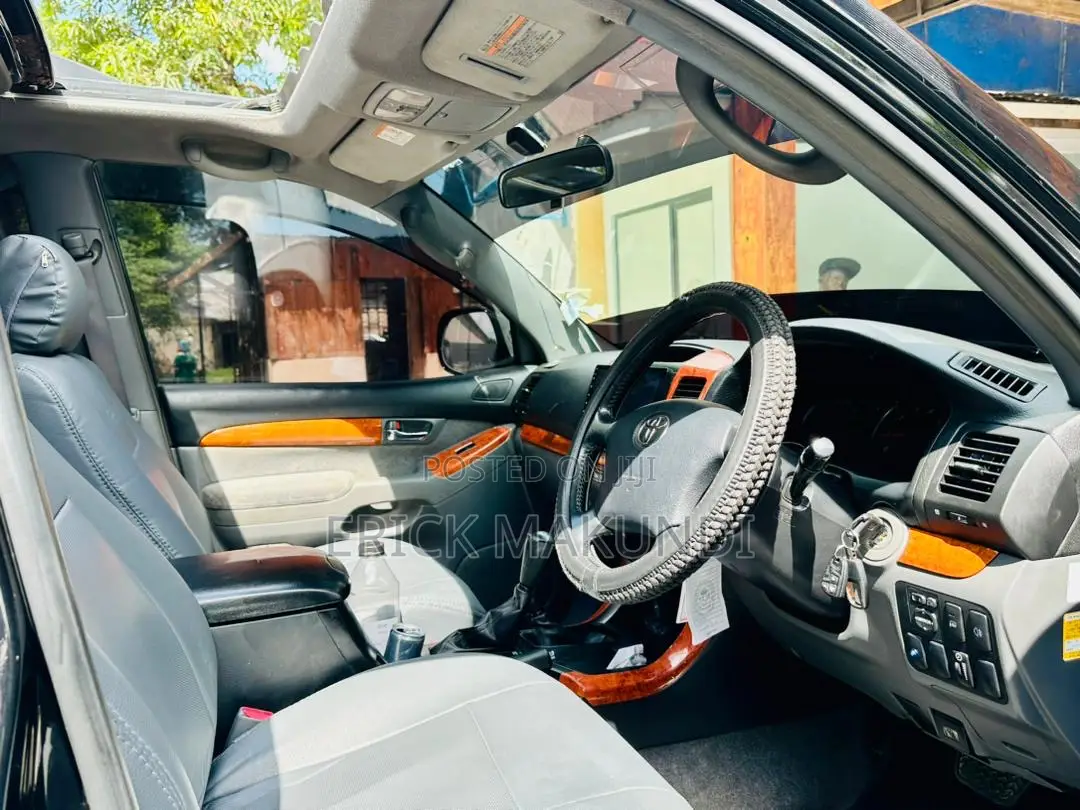Toyota Land Cruiser Prado 2007 Black