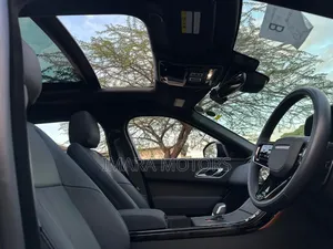 Land Rover Range Rover Velar 2024 Black