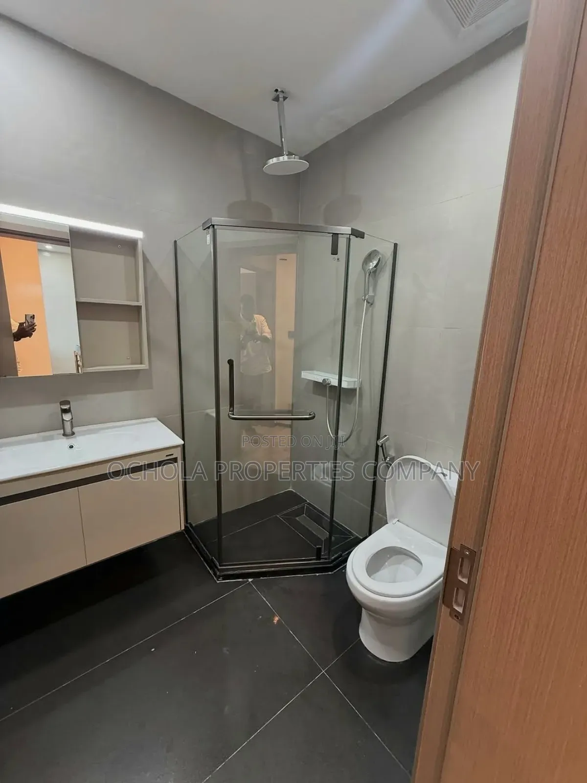 Furnished 3bdrm Apartment in Oyster Bay for rent