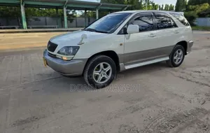 Toyota Harrier 2002 White