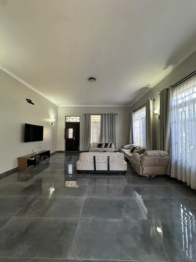 4bdrm House in Bunju Beach for rent