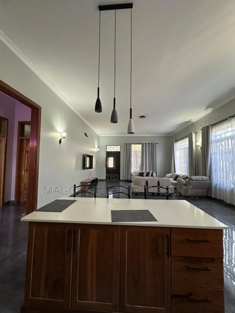 4bdrm House in Bunju Beach for rent