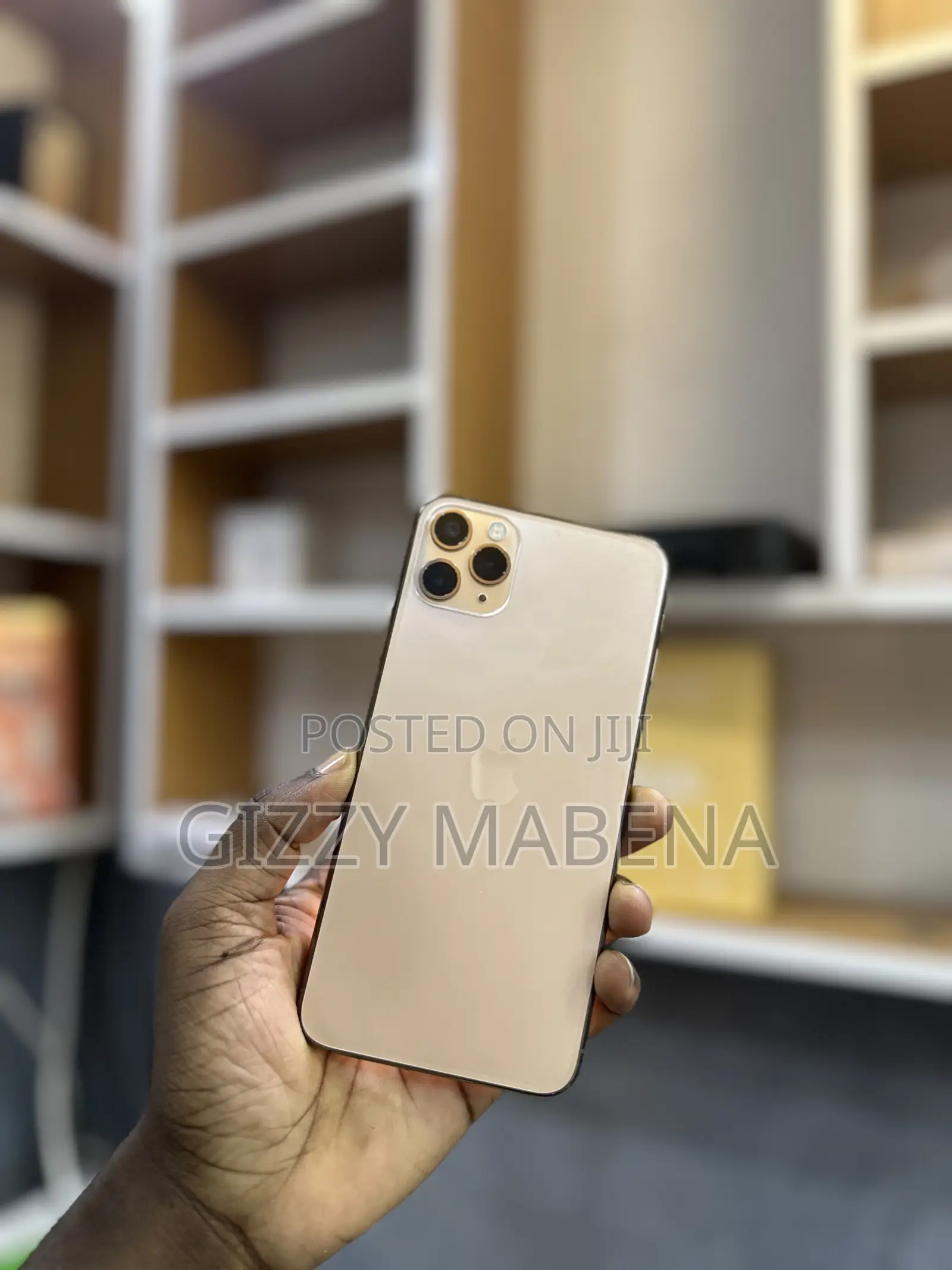 Apple iPhone 11 Pro Max 64 GB Gold