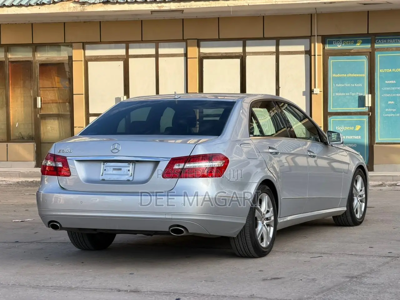 Mercedes-Benz E300 2012 Silver
