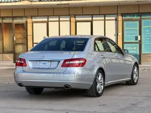 Mercedes-Benz E300 2012 Silver