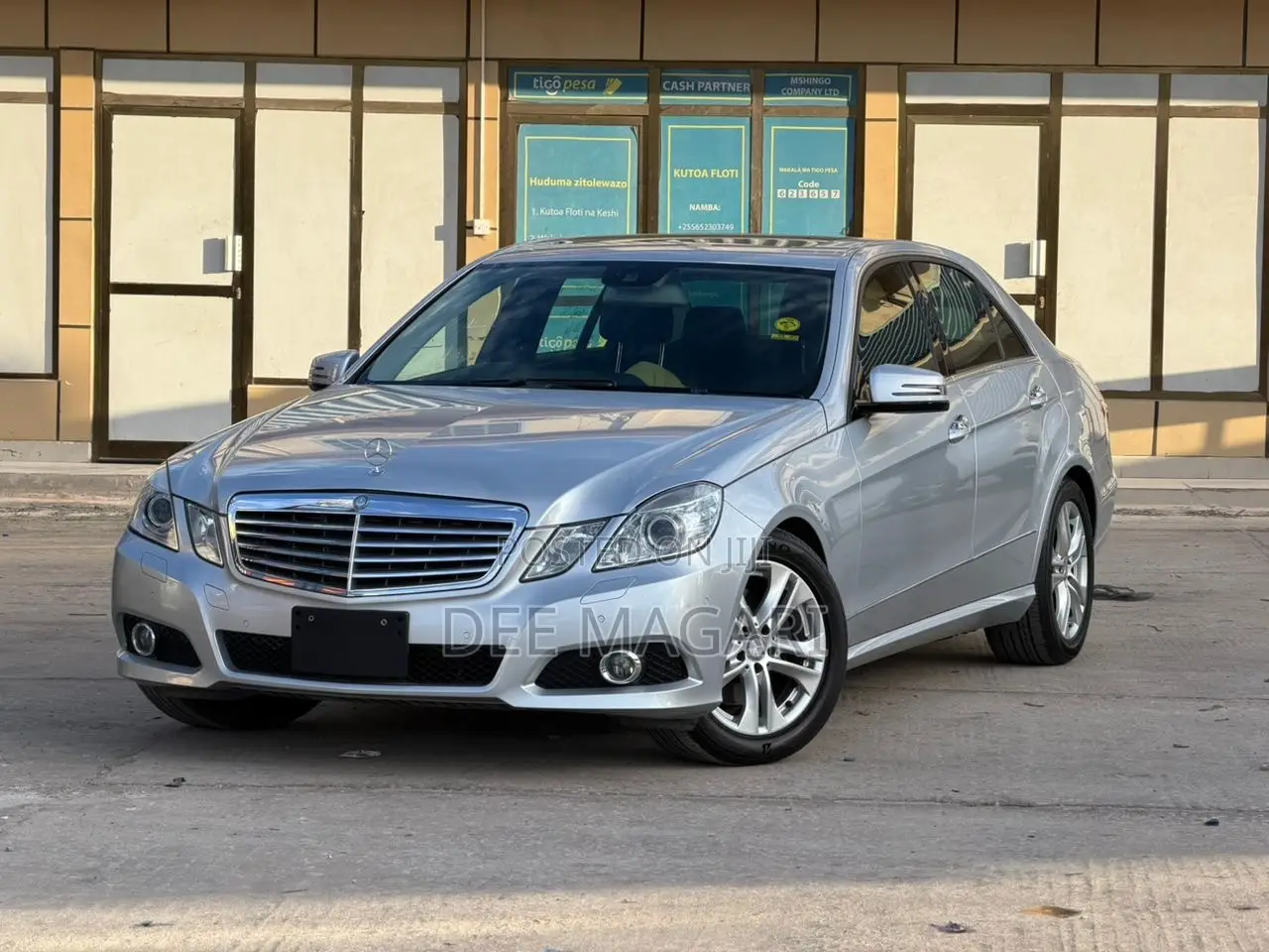 Mercedes-Benz E300 2012 Silver