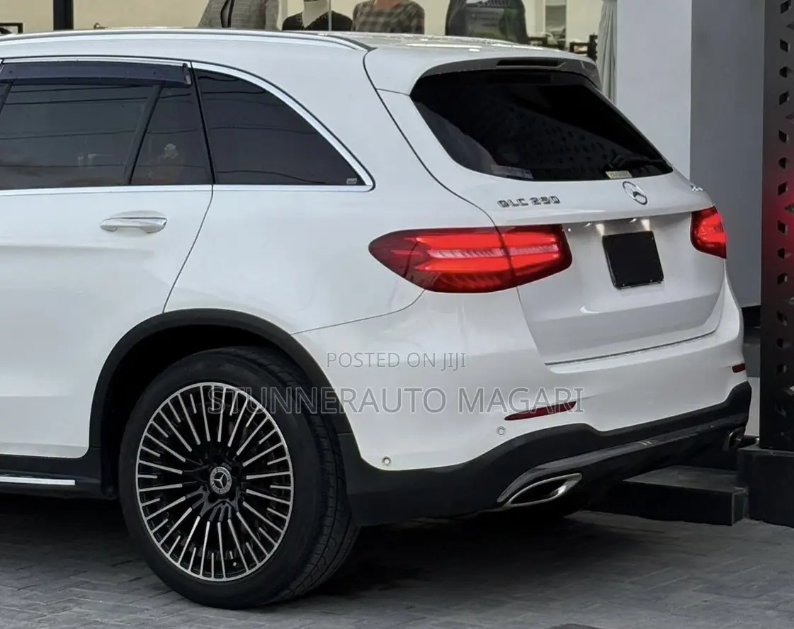 Mercedes-Benz GLC-Class 2017 White