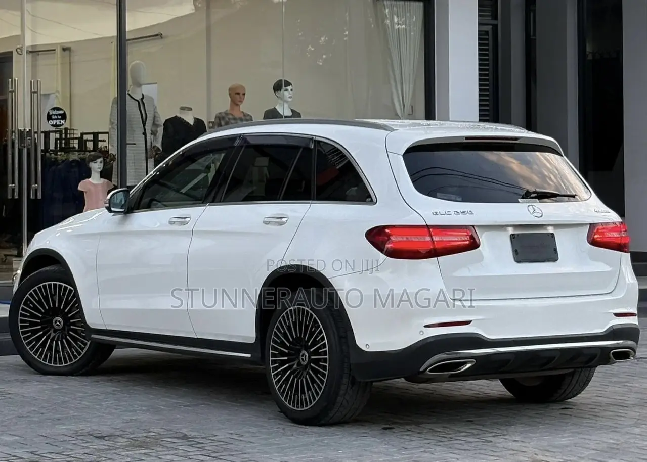 Mercedes-Benz GLC-Class 2017 White