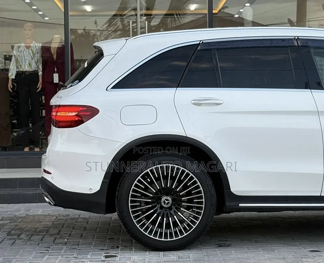 Mercedes-Benz GLC-Class 2017 White