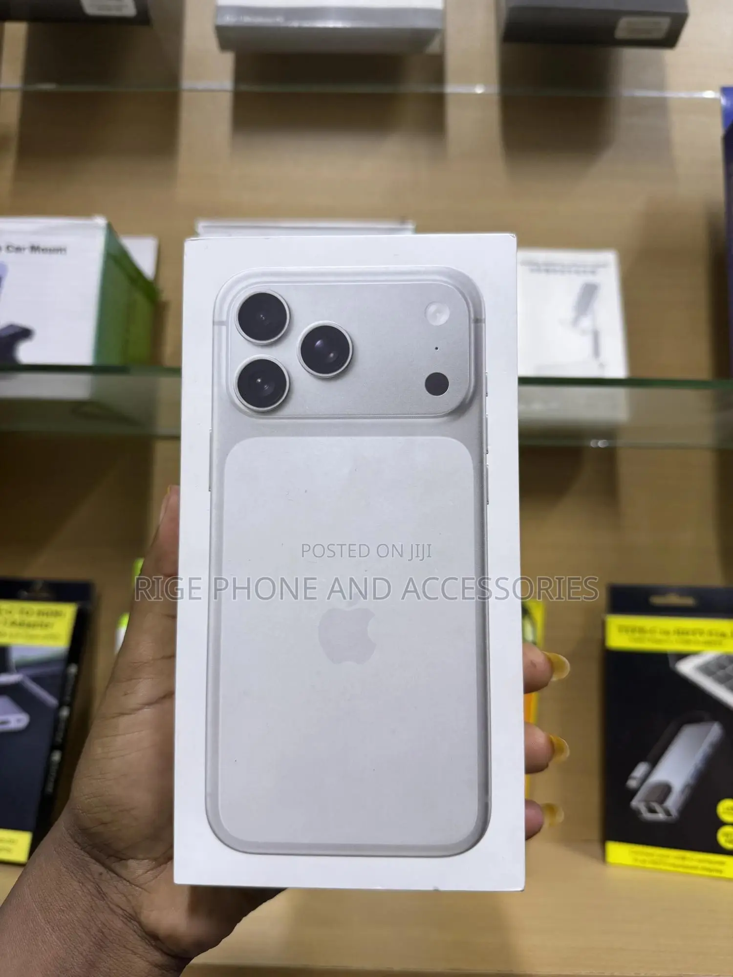 New Apple iPhone 17 Pro Max 256 GB Silver