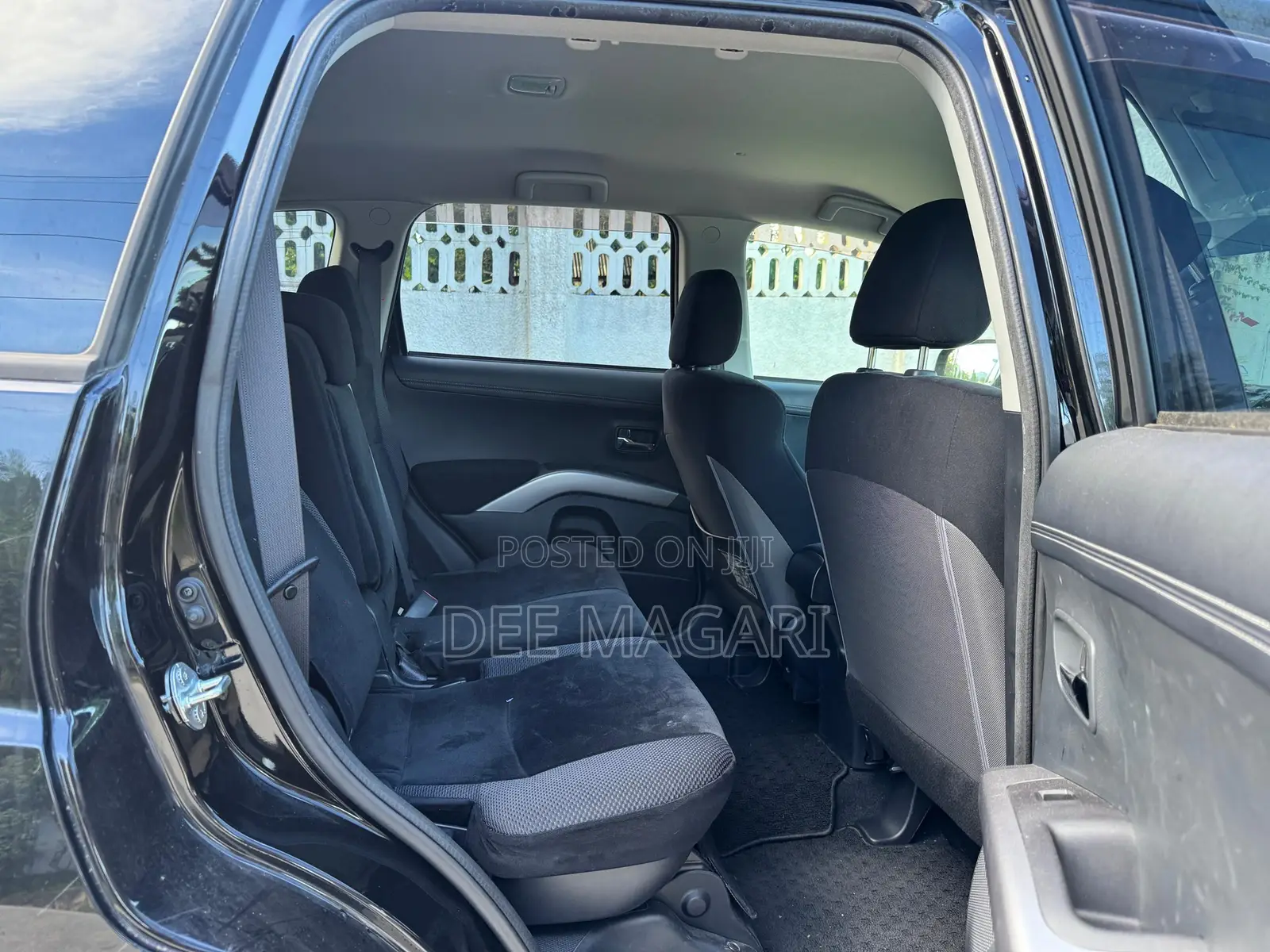 Mitsubishi Outlander 2012 Black