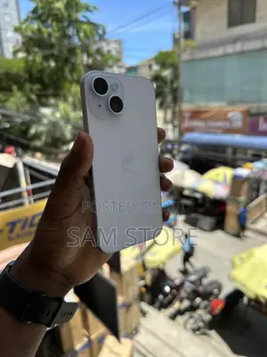 Apple iPhone 15 128 GB Green