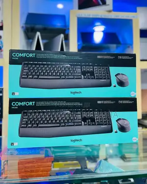 Logitech Mk345 Comfort Wireless Keyboard Mouse Combo Palm Rest