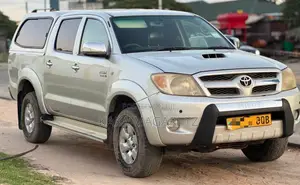 Toyota Hilux 2009 Silver