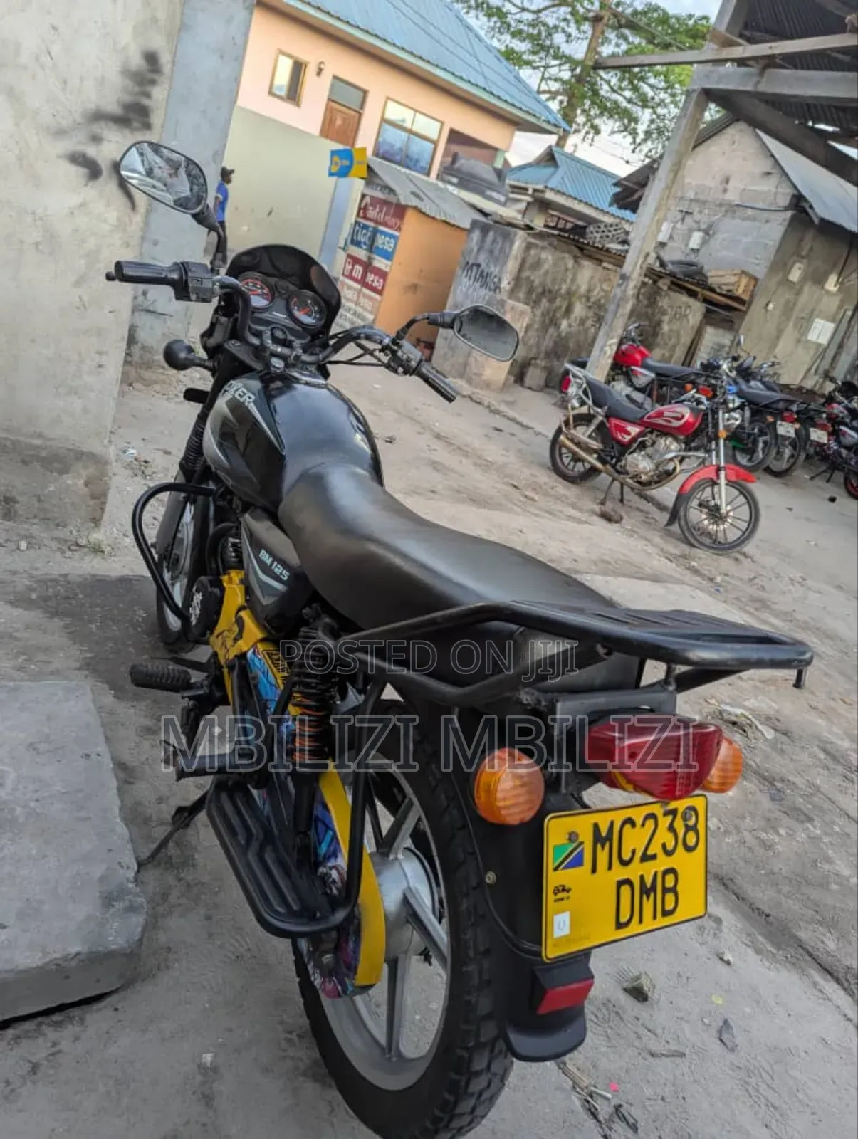 Bajaj Boxer 125 2024 Black