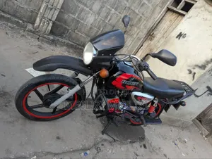 Bajaj Boxer X125 2024 Black