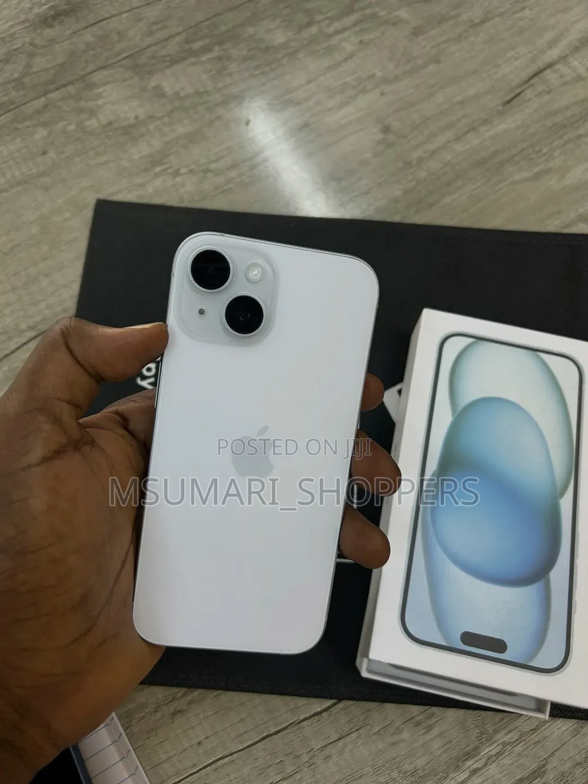 New Apple iPhone 15 128 GB White