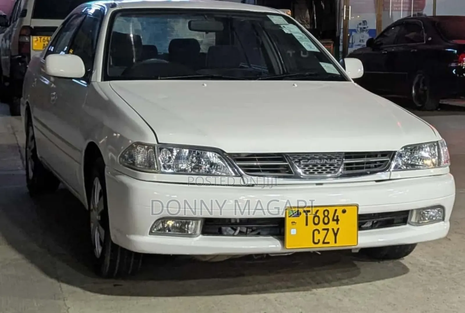 Toyota Carina 2000 White