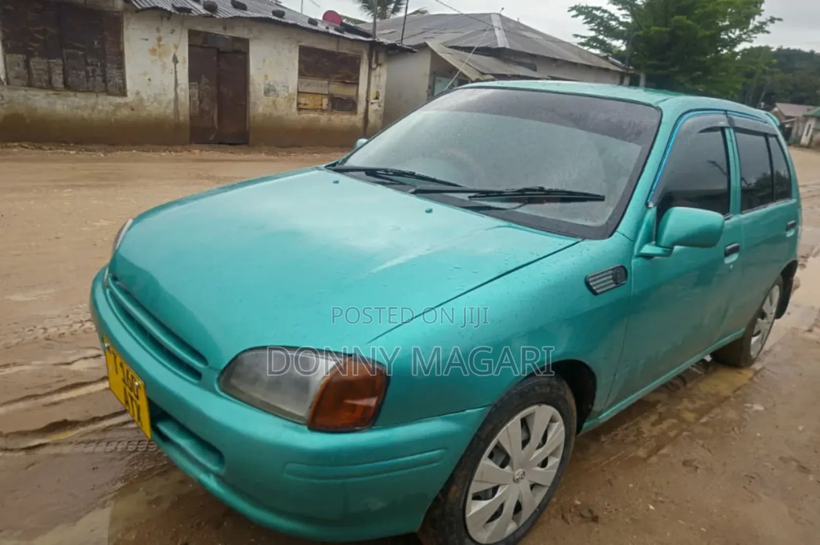 Toyota Starlet 2000 Blue