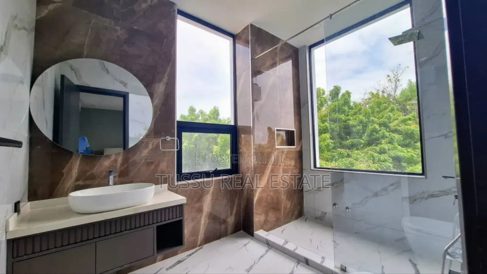 Furnished 5bdrm Villa in Masaki, Mbezi Beach for sale