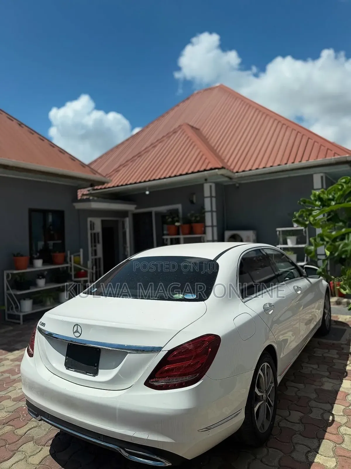 Mercedes-Benz C200 2014 White
