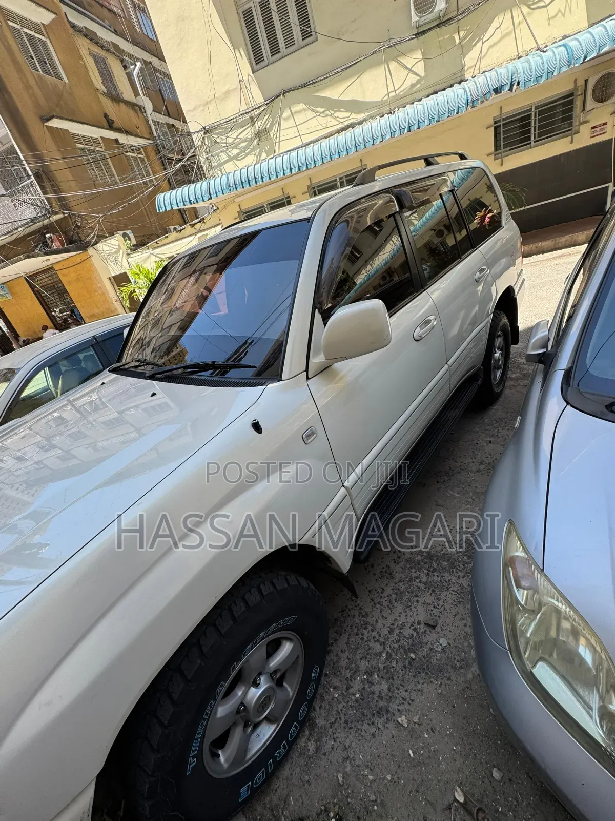 Toyota Land Cruiser 2007 White