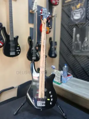 Ibanez 4 Strings Bass Guitar