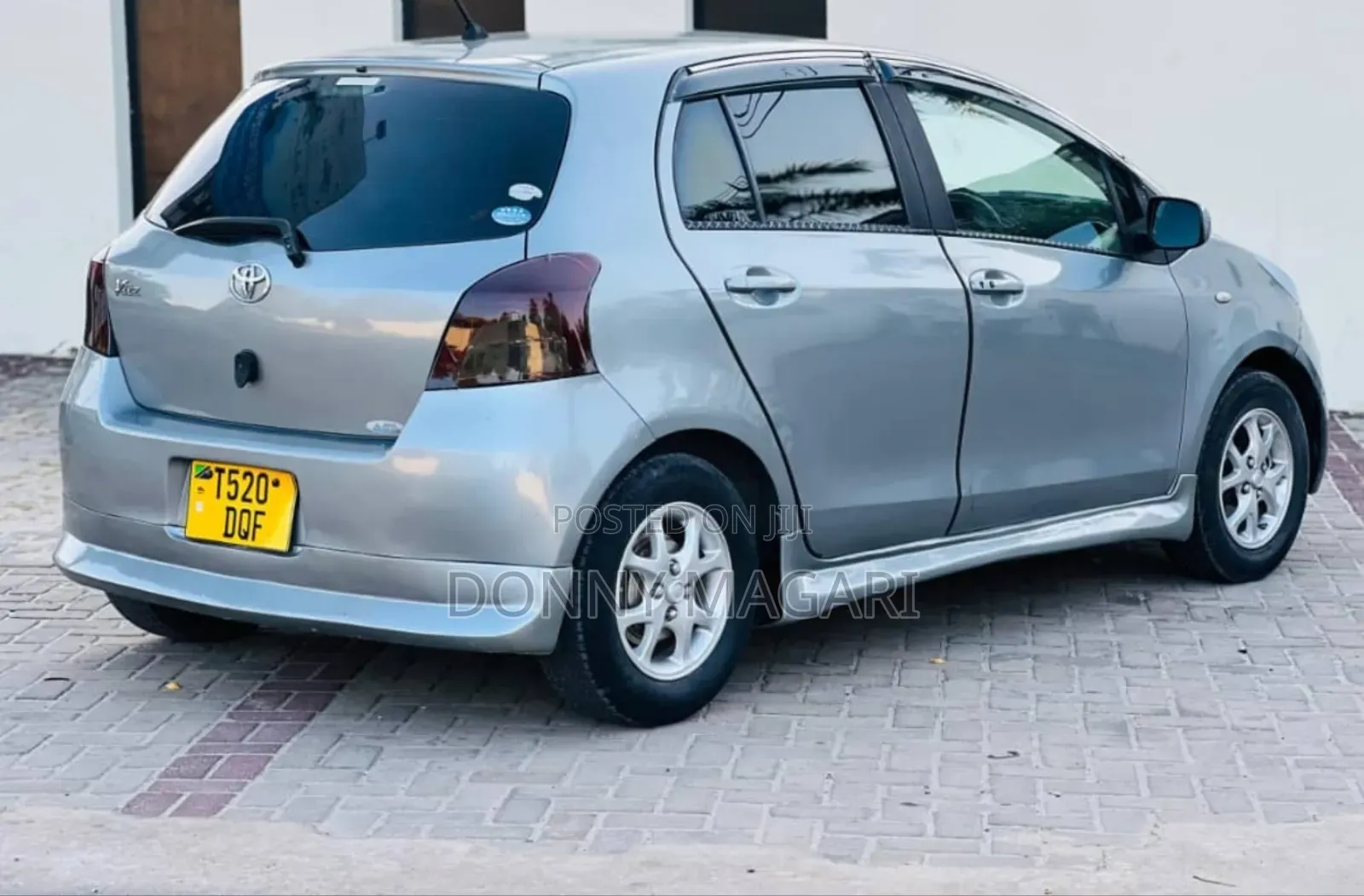 Toyota Vitz 2006 Gray