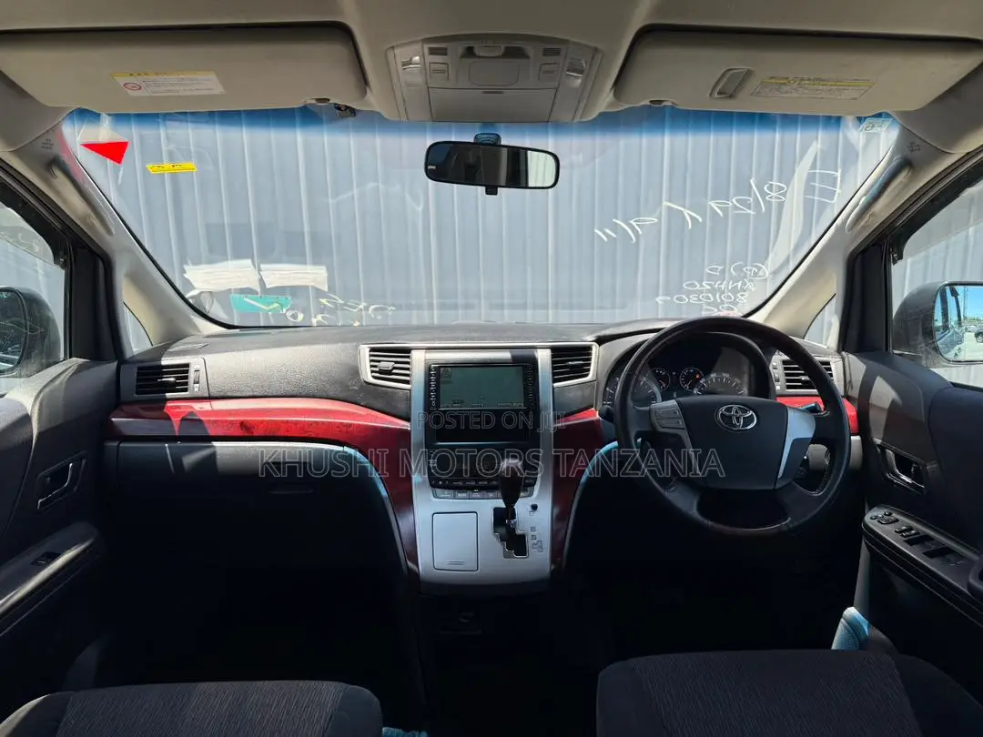 Toyota Alphard 2008 Silver