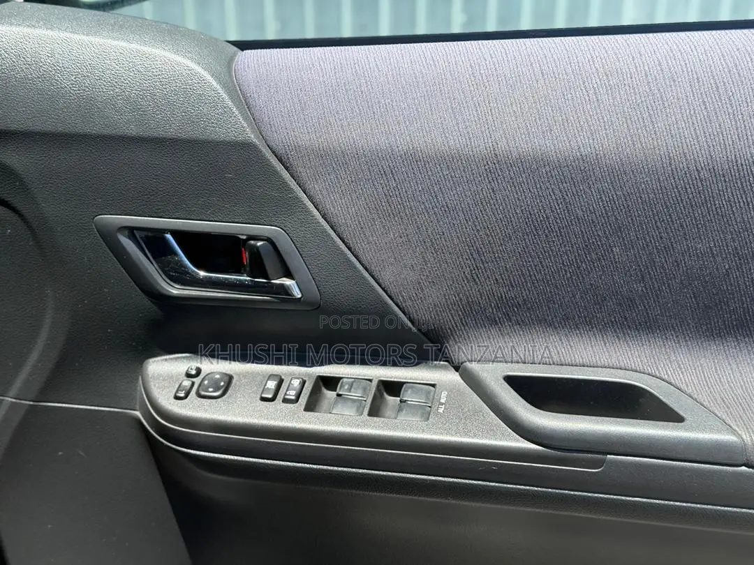 Toyota Alphard 2008 Silver