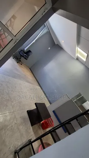 Privatte Office at Mliman Cty Area