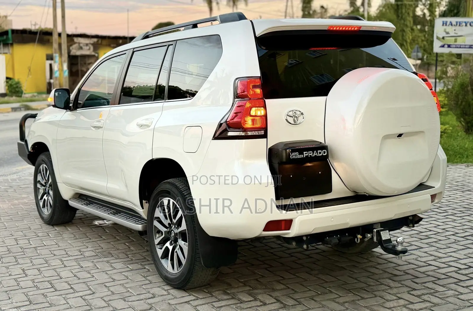 Toyota Land Cruiser Prado 2.8 2023 Off white