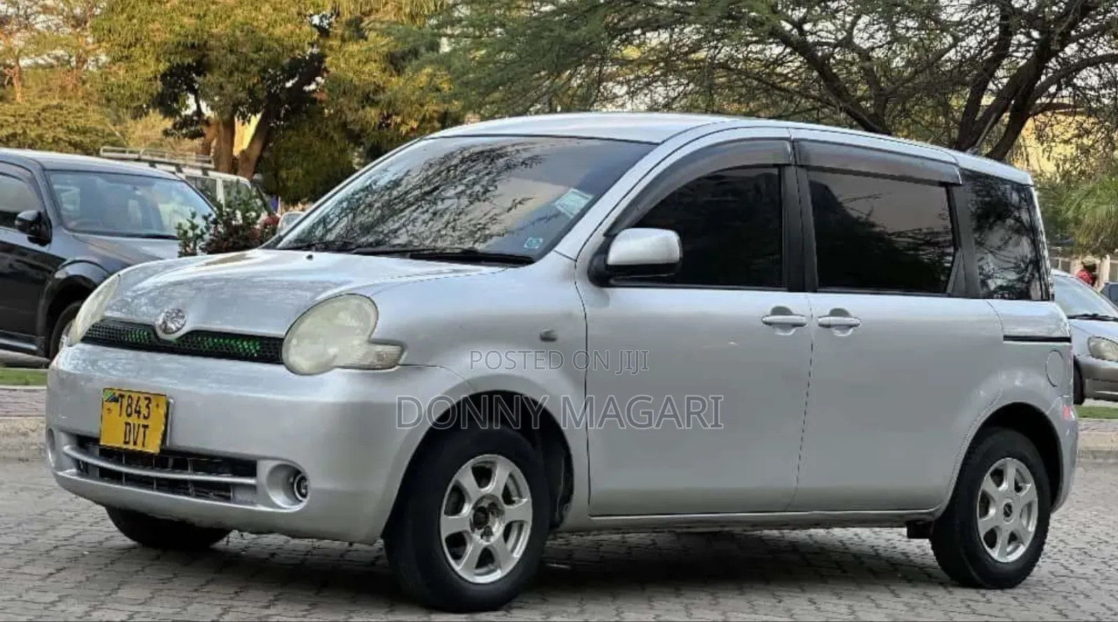 Toyota Sienta 2006 Silver