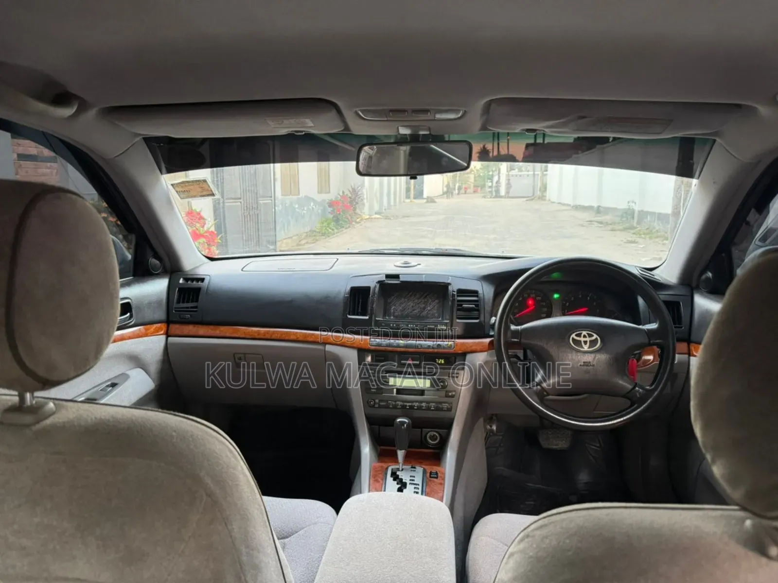 Toyota Mark II 2003 Silver