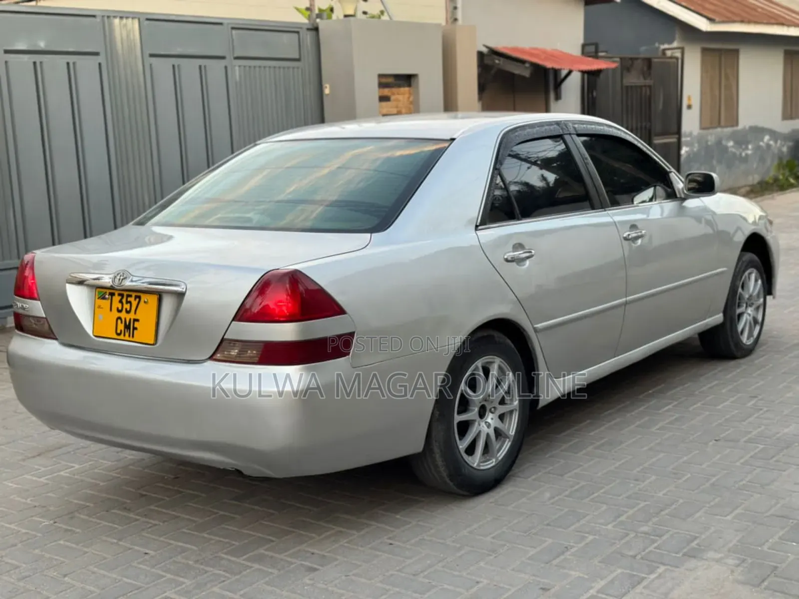 Toyota Mark II 2003 Silver
