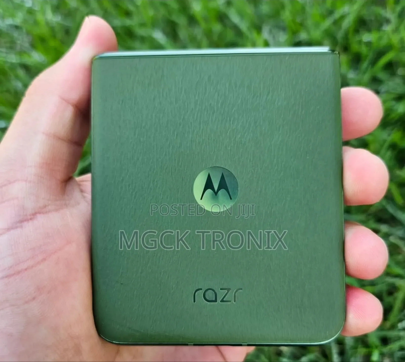 New Motorola Razr 50 Ultra 256 GB Green