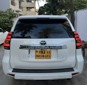 Toyota Land Cruiser Prado 2.7 2019 Pearl