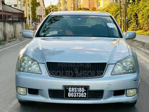 Toyota Crown 2004 Silver