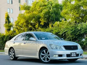Toyota Crown 2004 Silver