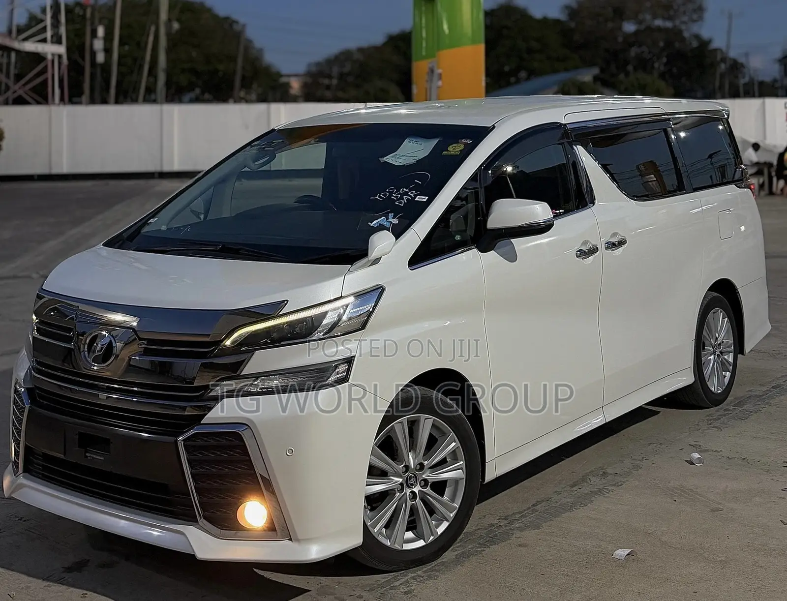 Toyota Vellfire 2015 White