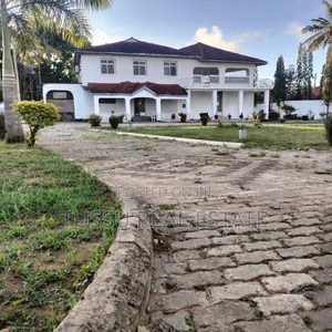 6bdrm House in Bahari Beach Dsm, Kinondoni for sale